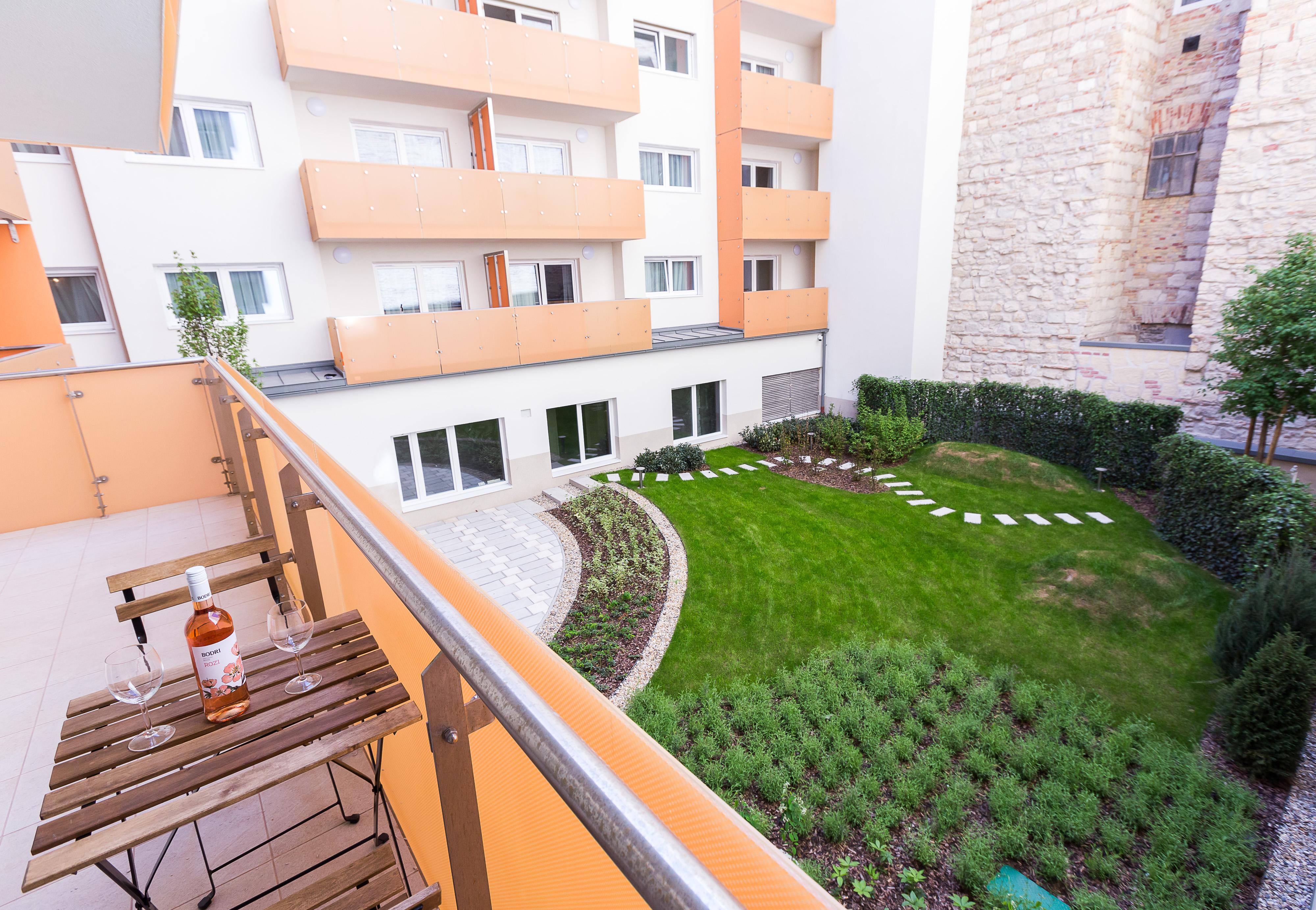 Swu Broadway Villa Budapest Luaran gambar