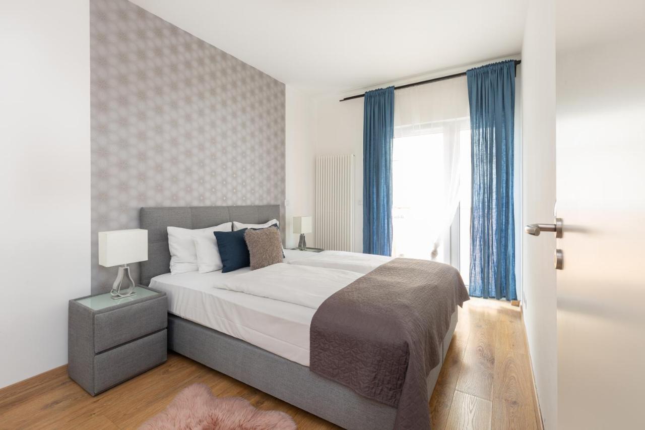 Swu Broadway Villa Budapest Luaran gambar