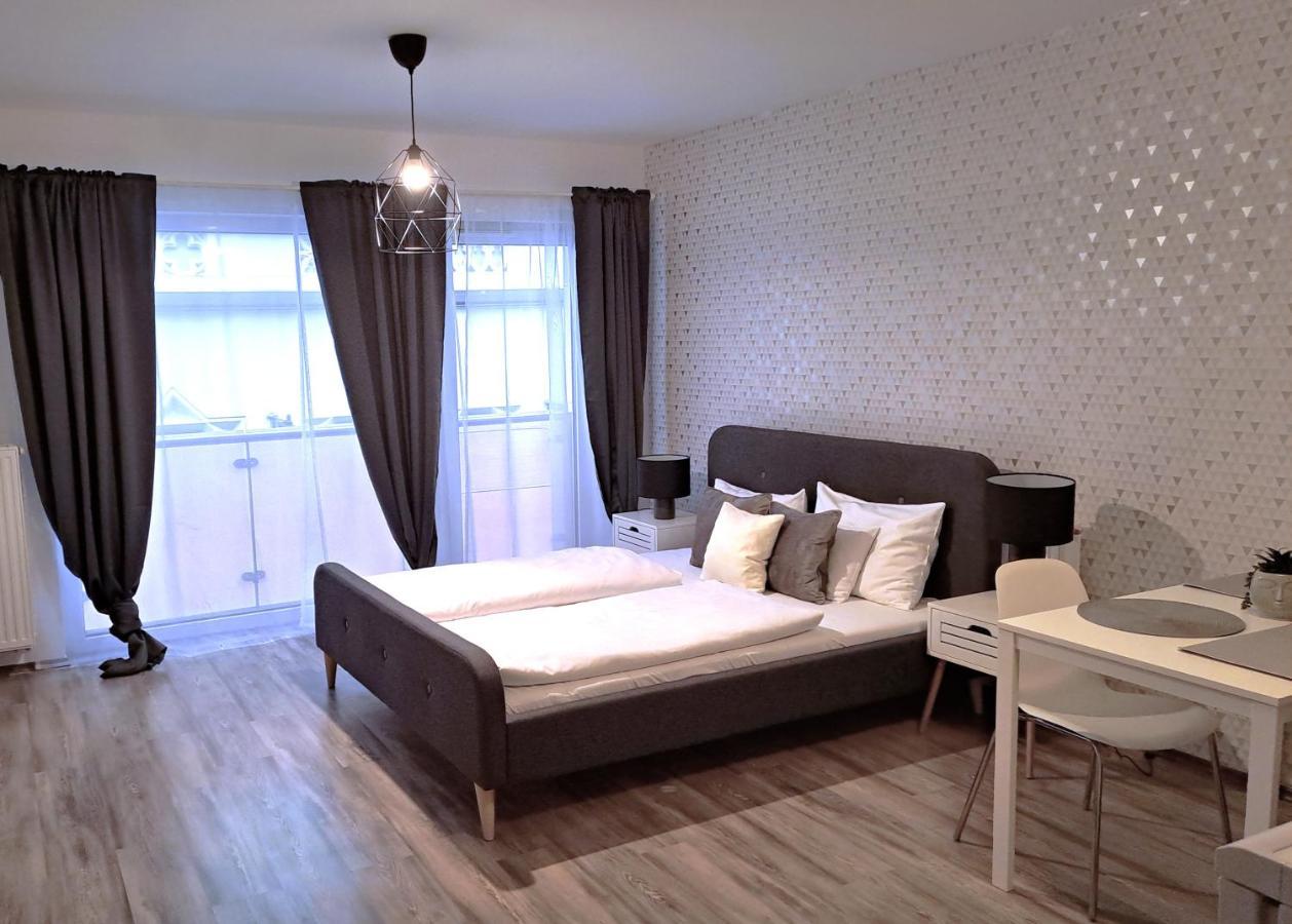 Swu Broadway Villa Budapest Luaran gambar