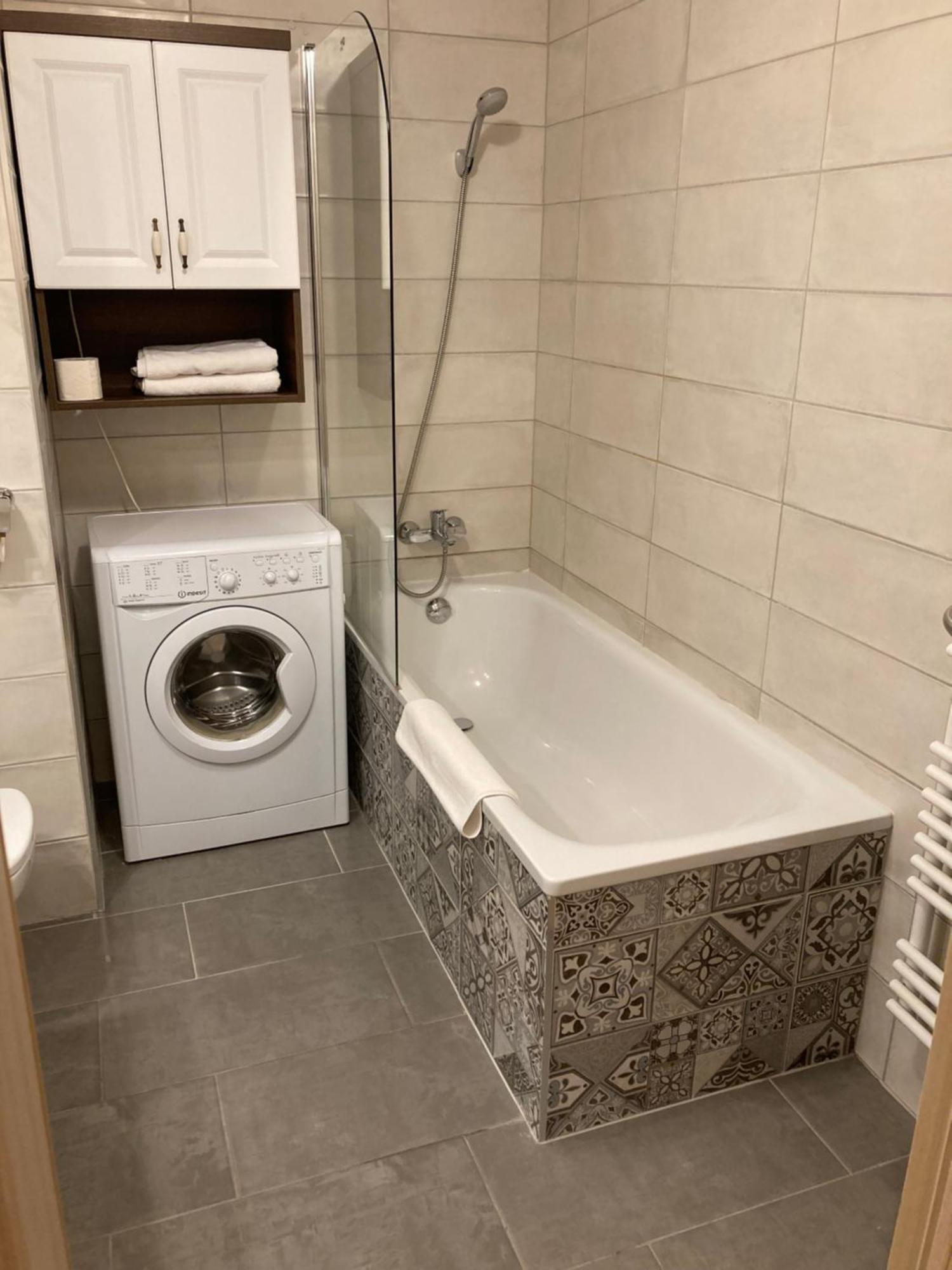 Swu Broadway Villa Budapest Bilik gambar