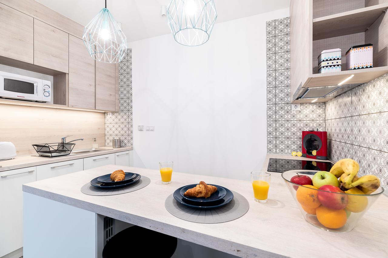 Swu Broadway Villa Budapest Luaran gambar
