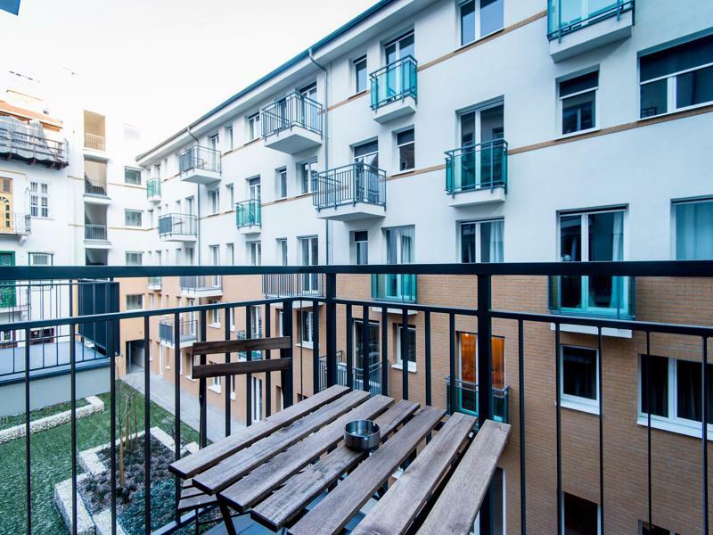 Swu Broadway Villa Budapest Luaran gambar